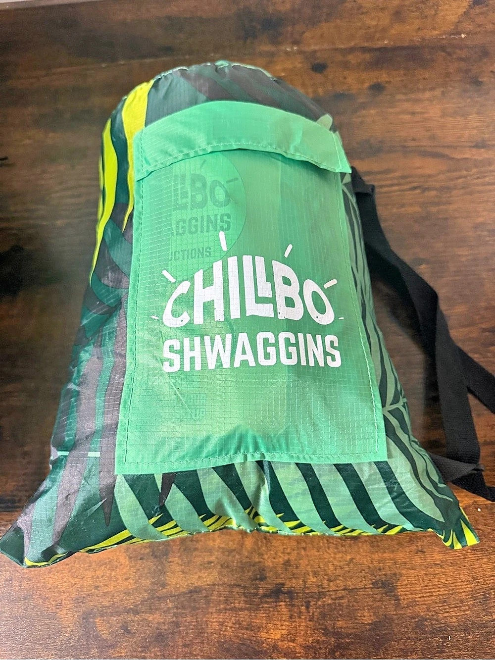 Chillbo Shwaggins Inflatable Lounger Green & Black